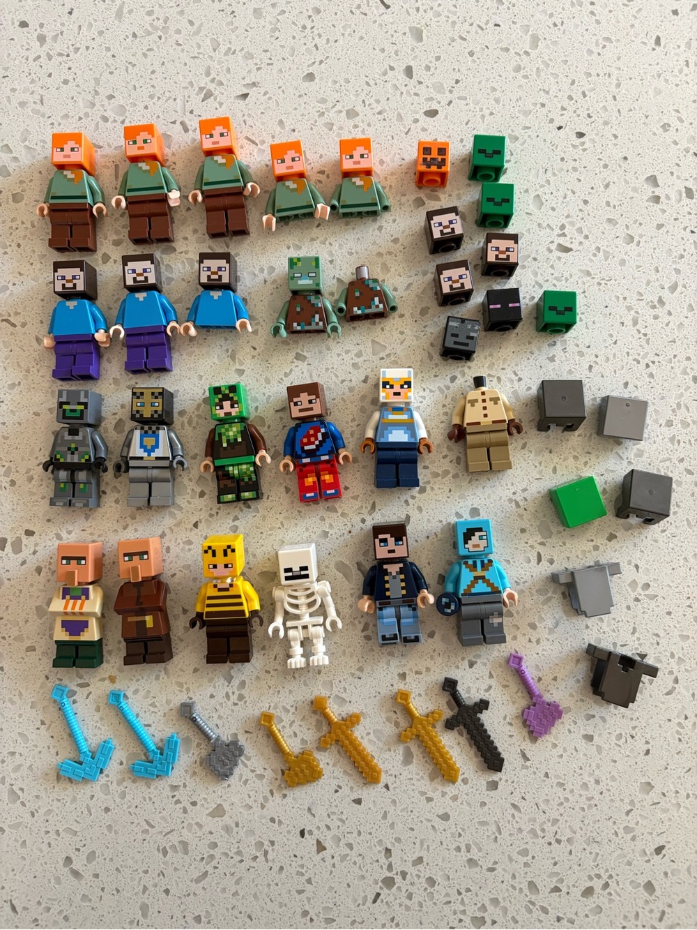 Lego Minecraft Minifigure Lot Steve Bee Weapons VIllager
